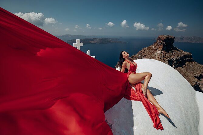 1-Hour Private Santorini Flying Dress Photoshoot - A 1-hour flying dress session built for maximum wow-per-minute