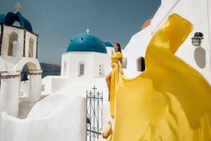 1-Hour Private Santorini Flying Dress Photoshoot - Imerovigli stop: quieter photo time and scenic corners