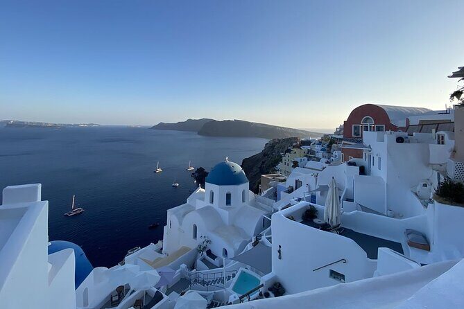 3 hours Panoramic Tour to Oia - Getting on and off the van: pickup that’s actually flexible