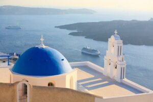 4 hrs PRIVATE island tour and photos, Oia and Blue domes - Imerovigli: The Highest View Over the Caldera