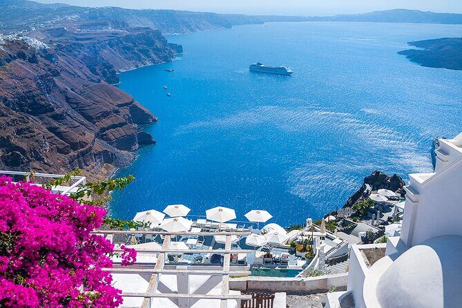 4h private tour of Santorini's sights - Oia: Sunset Views, Blue Domes, and Shopping Time Without Rush