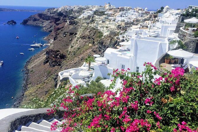 6-Hour Private Best of Santorini Experience - Megalochori’s square-life and the high-slope feel