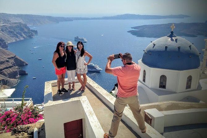 6-Hour Private Best of Santorini Experience - Getting picked up on time: cruise cable car, tender boats, and the sign factor
