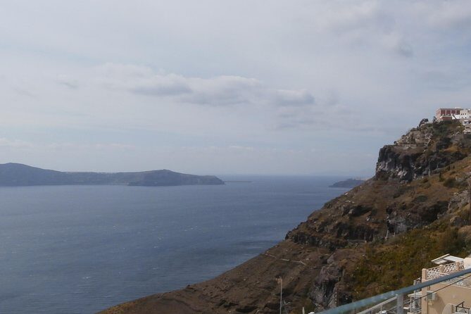 6 hours Private Full Santorini Highlights - Oia’s Main Street: Cliffside Charm With Limited Time
