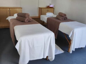 Akrotiri: Aromatherapy Couples Massage - The Side-by-Side Aromatherapy Swedish Massage: How It Feels