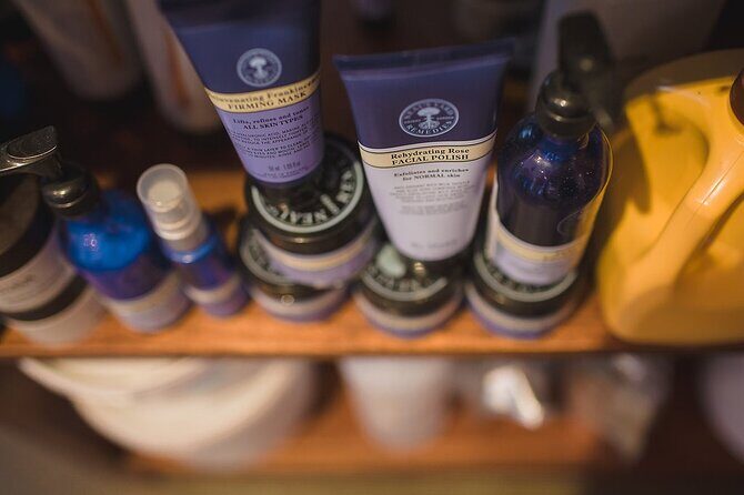Akrotiri: Couples' Aromatherapy Massage - The “Music Isn’t Right” Issue: A Real Consideration