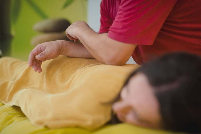 Akrotiri: Singles' Aromatherapy Massages - Therapist Preferences: Male or Female, and the Cost Detail to Watch