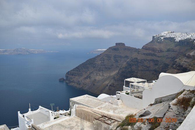 All of Santorini in 6 hours (private) - Stop 3: Oia in 1 hour—blue domes, castle views, and time to shop