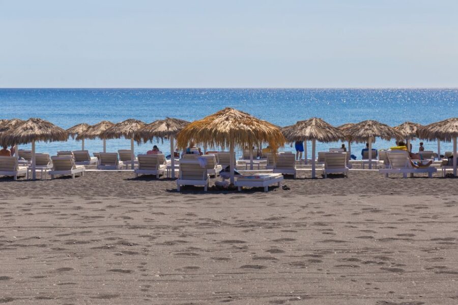 Archaeological Bus Tour To Akrotiri Excavations & Red Beach - What to Wear, Bring, and Expect on a Busy Day