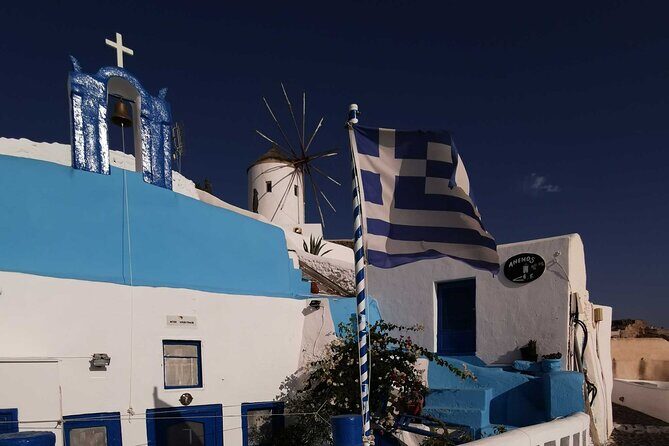 Authentic Santorini: A Self-Guided Audio Tour of Oia - Ekklisia Agioi Apostoloi church: how the route uses sacred spaces as wayfinding