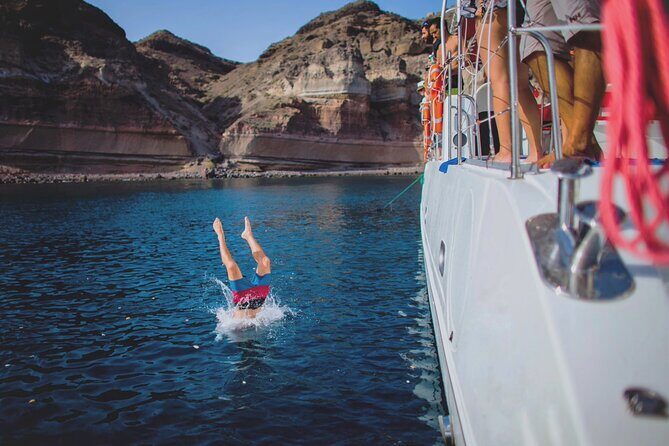 Beautiful Day Catamaran Caldera Cruise incl. Meal & Drinks - Price and logistics: how $114.89 can make sense