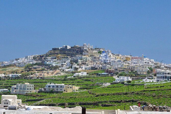 Best of Santorini, Private 4 hour Island tour including Oia - Oia: Clifftop Cafés, White Cubes, and How to Beat the Crowd Wave