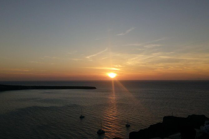Blue Dome And Oia Sunset Small Group Transfer - Key points before you go