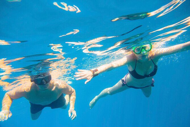 Caldera Private Cruise & Volcano Hike - Price and value: what $330.39 buys you on a private boat