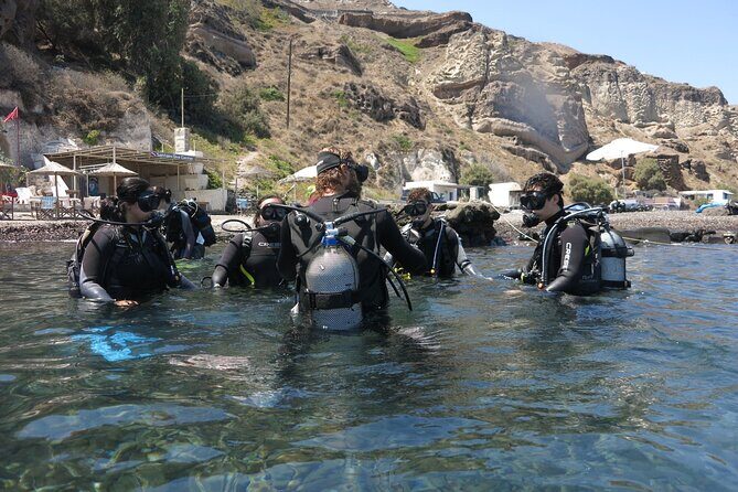 Discover Scuba Diving in the Caldera of the Volcano in Santorini - Waist-deep practice: where first-timers actually gain control
