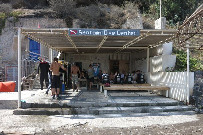 Discover Scuba Diving in the Caldera of the Volcano in Santorini - The reef swim near Santorini: fish, rock, and clear-water moments