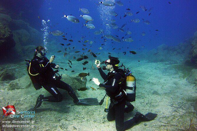 Discover Scuba Diving in the Caldera of the Volcano in Santorini - The 2-hour flow: from briefing to a controlled reef swim