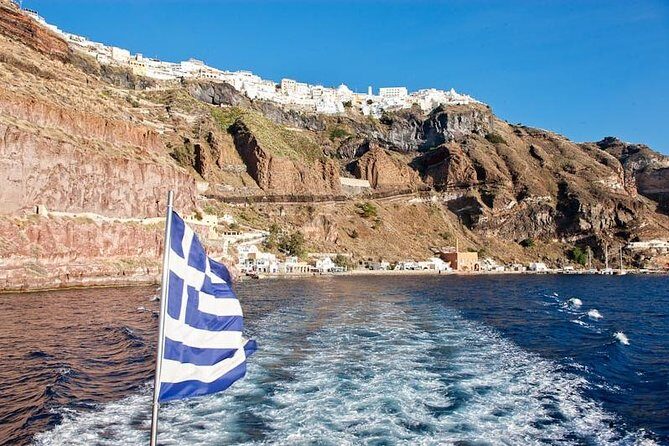 Early Season Experience: 3-hours Santorini Volcano and Hot Springs Trip - The 11:00 am departure: what the Nea Kameni stop feels like