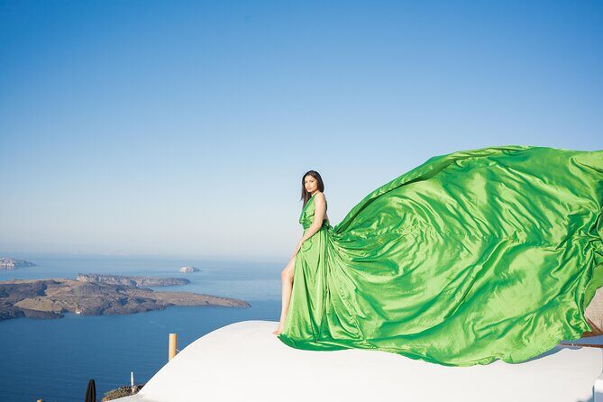 Flying Dress Photoshoot Tour in Santorini & Pick up - Key things to know before you book
