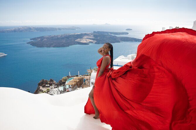 Flying Dress Photoshoot Tour in Santorini & Pick up - Photo delivery: unedited and edited high-res in 14 days
