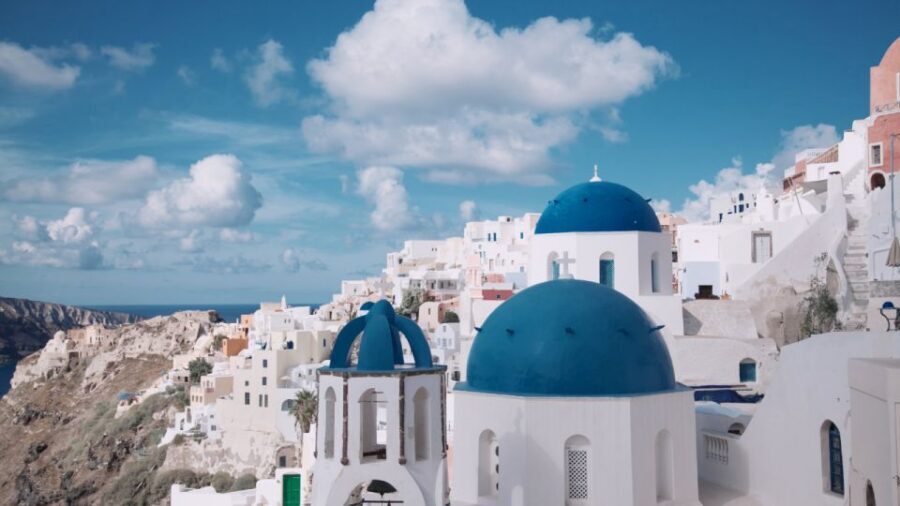 From Heraklion/Crete: Santorini Island Guided Day Trip - The high-speed ferry: your morning start and your comfort level