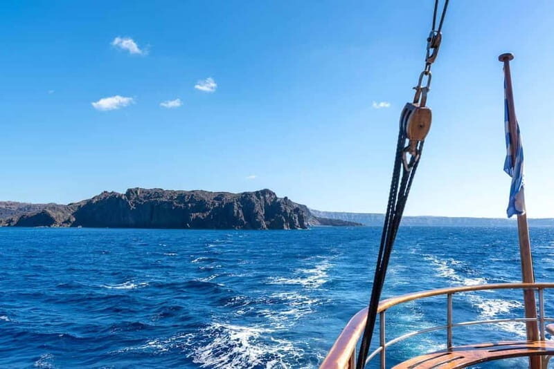 From Santorini: Volcano Cruise With Oia Sunset - Starting Early at Athinios: Pickup Times That Actually Help