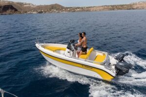Full Day Boat Rental Without a License in Santorini - How the 10:00 Start Works at Vlichada (and Why It Matters)