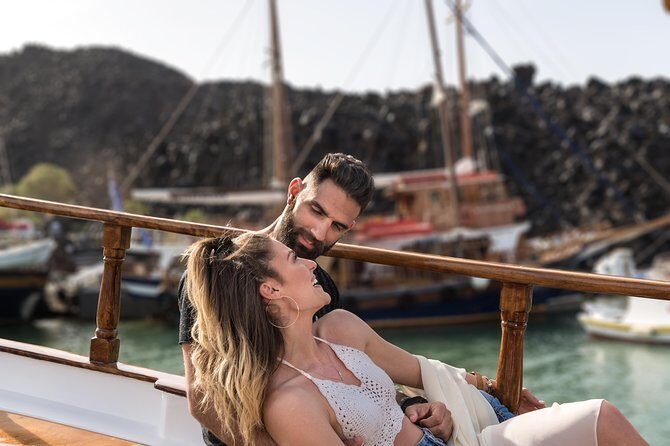 Full Day Boat Tour to Caldera Islands & Sunset in Oia by bus - Oia at sunset: two hours to explore, then the waiting game