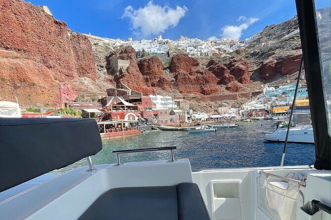 Half Day Premium Catamaran Cruise in Santorini including Oia - Santorini Volcano: warm waters without a long hike