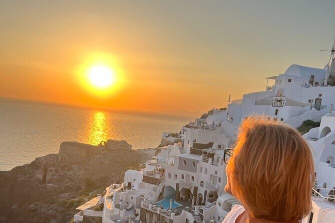 Half-Day Santorini Private Tour - Heart of Santorini: a quick caldera-side photo pause