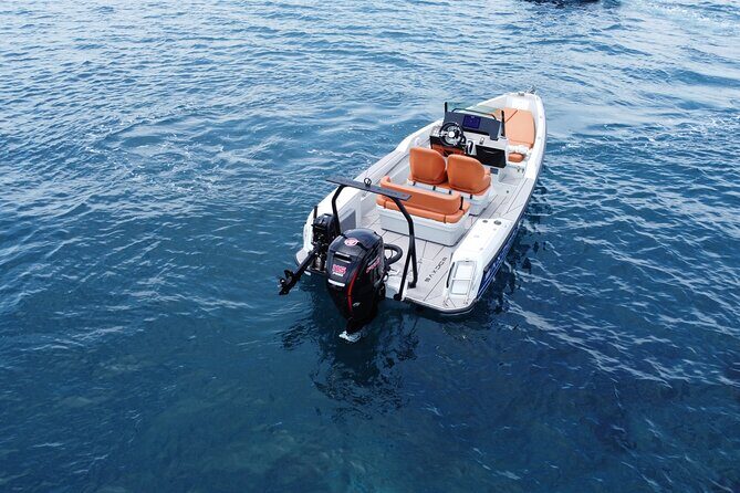 Half Day Saxdor Boat Rental in Santorini - Morning or afternoon slot: timing that matches your priorities
