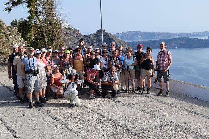 Hiking activity through the volcanic land of wonder - Oia without the rush: traditional village walk and 19th–20th century context