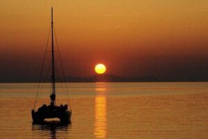 Island Hopping: Santorini Catamaran Charter Cruise with a skipper - Your Seven Days at Sea: What Each Day Feels Like