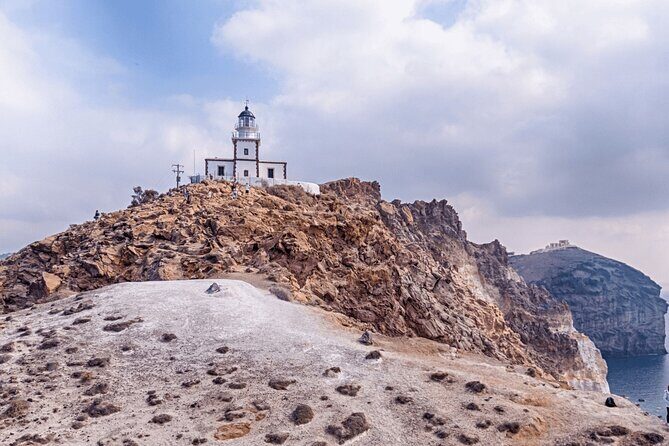 One Day in Santorini from Cruise Ship: Ultimate Island Tour - Oia in one hour: hillside charm and the best use of limited time