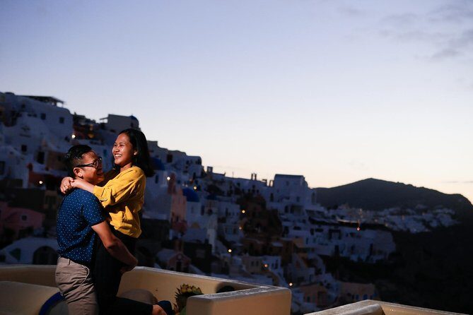 Personal Travel and Vacation Photographer Tour in Santorini - The photo delivery: edited gallery and fast digital downloads