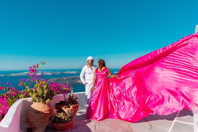 Photoshoot in Flying Dresses in Santorini - Price and What You’re Actually Buying