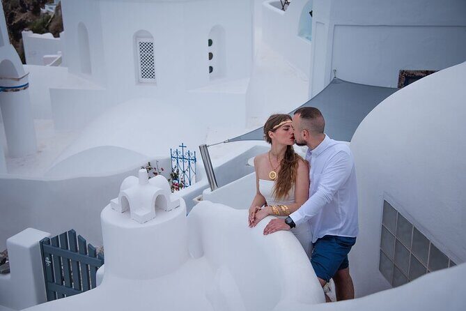 Photoshoot in Santorini Oia - The 25 Edited Photos: Delivery Timeline and How Selection Works