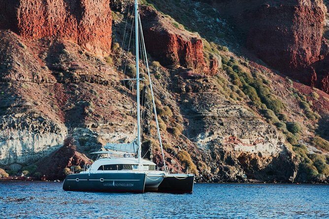 Private Beautiful Day or Romantic Sunset Cruise with Meal and Drinks - Getting to Oia: the shuttle pickup rhythm you should expect