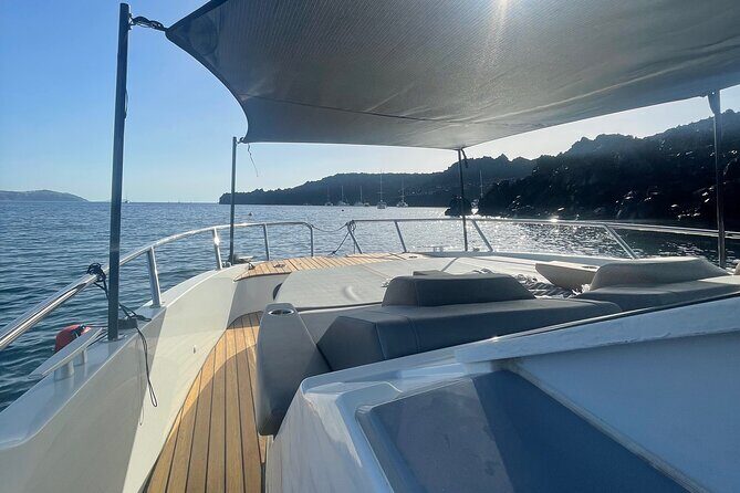 Private Caldera Cruise with Motor Yacht in Santorini - Why a Private Caldera Cruise on the Elixir Yacht Feels Different