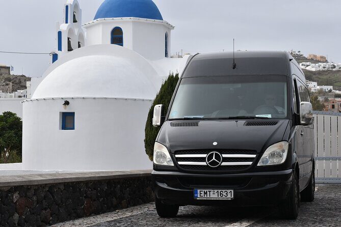 Private Custom Land Tour in Santorini with a Local - Oia in 45 Minutes: Castle Views and Narrow-Road Photos