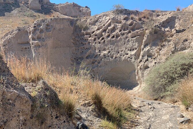 Private Electric Mountain Bike Experience and Tour in Santorini - Electric Mountain Bikes on Santorini: What Makes It Click