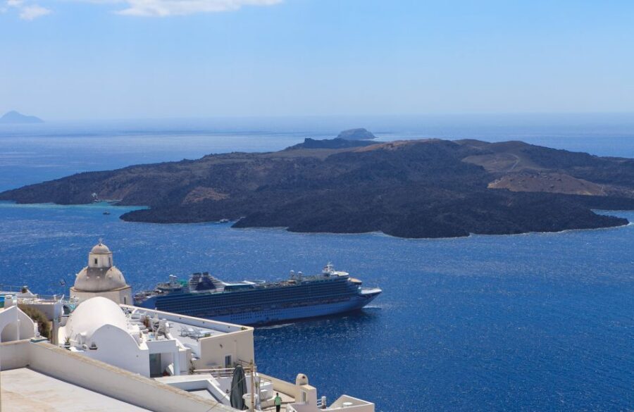 Private Famous Sights Tour with Local Guide in Santorini - What to bring (and what to skip) for comfort