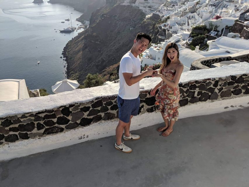 Private Famous Sights Tour with Local Guide in Santorini - Firostefani, the Crown of Fira: the blue-domed photo moment