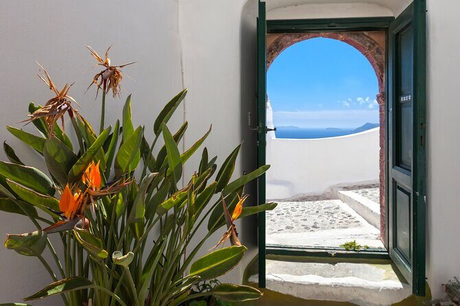 Private Half day - Best of Santorini and Wine Tasting tour - Pyrgos Kallistis: medieval streets from Santorini’s former capital