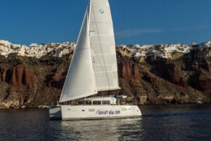 Private Morning Tour Lagoon 400-380 Sailing in Santorini ,lunch, drink, transfer - Nea Kameni Hot Springs: Warm Water, Volcano Mud, and Real Choices