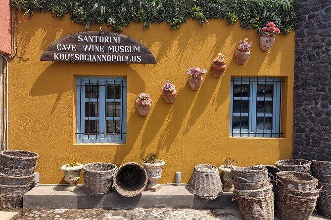 Private Santorinian Wine Tour - Venetsanos Winery: cliffside tasting with Assyrtiko and Vinsanto