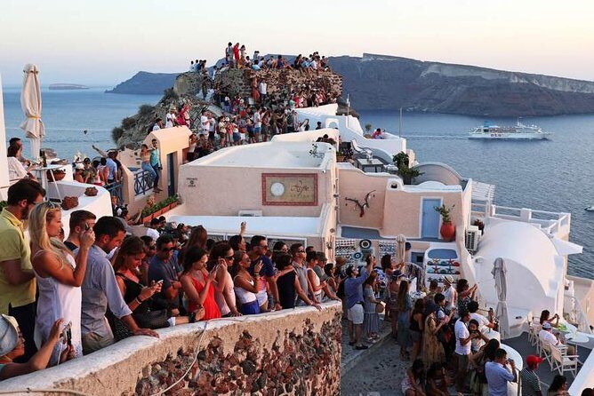 Private Tour Santorini best Attractions - Pyrgos old capital ruins: the narrow paths and Venetian remnants