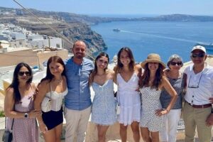 Private Transfer Santorini One-way From/To Airport, Port & Hotel - Door-to-door means “near the door,” not always at it