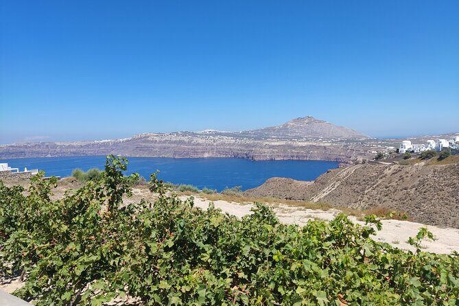 Private Transfer Santorini One-way From/To Airport, Port & Hotel - Price and value: when $38.70 makes sense