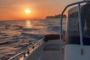 Rent a Boat in Santorini without a License - What’s Included: Safety Gear, GPS, and Snorkeling Equipment